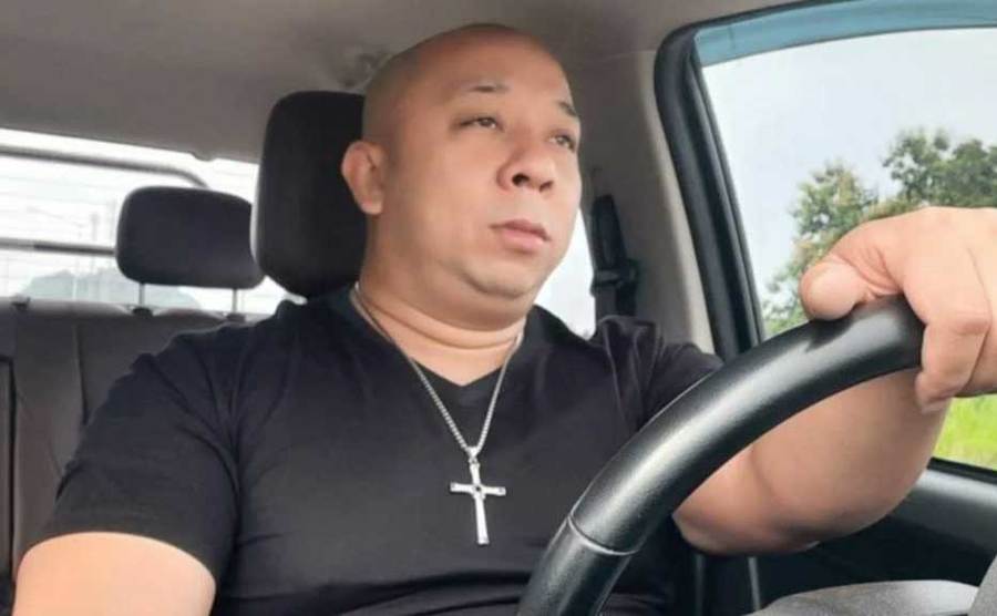 Arthid Diangsri is driving a car dressed like Dominic Toretto. 