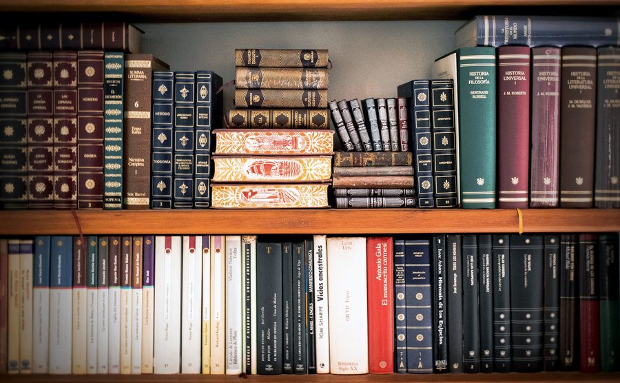 An image of a library.