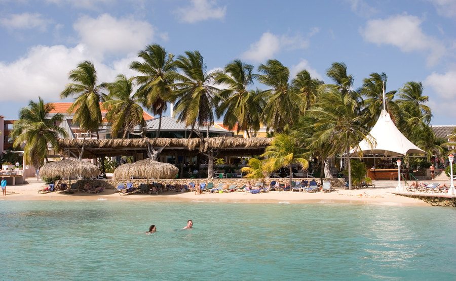 An image of the island.