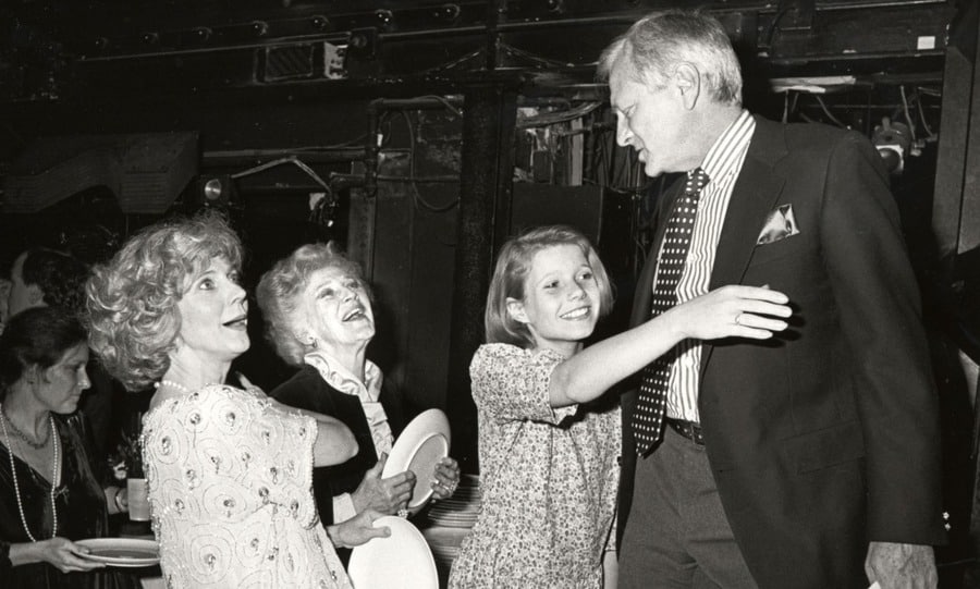 Blythe Danner, mother, daughter Gwyneth Paltrow, & George Gizzard