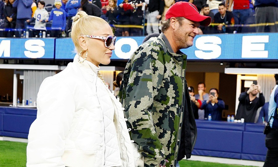 Singers Gwen Stefani and Blake Shelton
